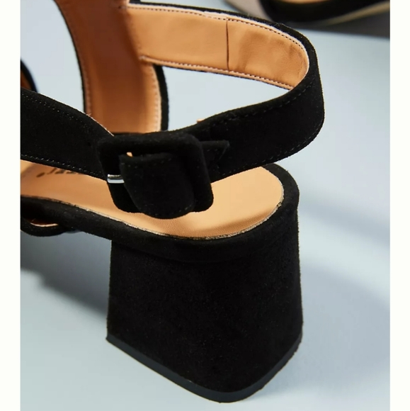 ANTHRO (Paolo Mattei) Colorblock Heeled Sandals - Picture 5 of 9